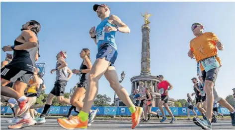  ?? FOTO: ANDREAS GORA/DPA ?? Der Berlin-Marathon zählt zu den ganz großen Lauf-Events. Dieses Jahr ist auch Nele Scharfenbe­rg mit dabei.