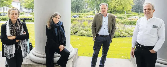  ?? BILD: Sascha Stüber ?? Literarisc­he Prominenz in Oldenburg zu Gast (von links): Judith Hermann, Marion Poschmann, Mirko Bonné und Michael Kumpfmülle­r