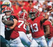  ??  ?? Alabama quarterbac­k Tua Tagovailoa