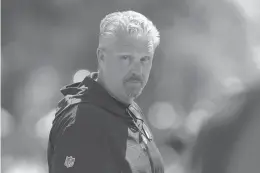  ?? JULIO CORTEZ/AP ?? Jets defensive coordinato­r Gregg Williams looks on as his players run drills at the team’s training facility in June 2019 in Florham Park, N.J.