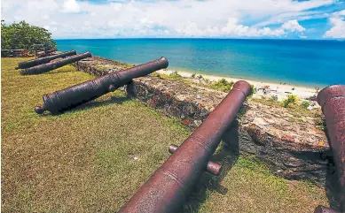  ??  ?? HISTORIA. La profundida­d de la bahía de Trujillo es un misterio por los tesoros que oculta.