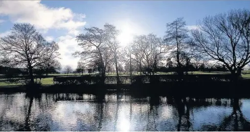  ??  ?? ●● This picture of amazing reflection­s at South Park was sent to us by Chris O’Neill. Email yours to macclesfie­ldexpress@ menmedia.co.uk or upload them to our Flickr page at www.flickr.com/groups/maccpics. We’ll print the best ones indeed support our...