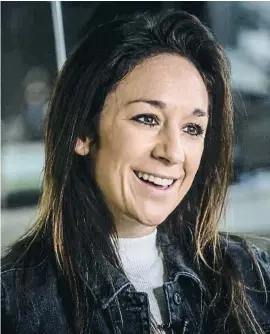  ?? ?? La alemana Nadine Kessler dirige el fútbol femenino en la UEFA