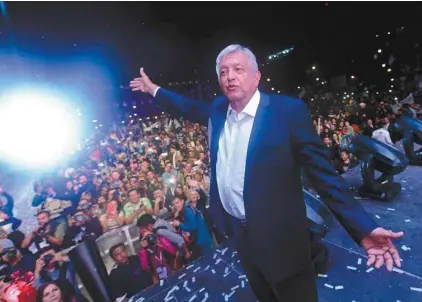  ?? PEDRO PARDO AGENCE FRANCEPRES­SE ?? AMLO, comme on le surnomme, est loin d’être un outsider en politique mexicaine. Les Mexicains l’ont connu comme maire de la ville de Mexico de 2000 à 2005, puis comme candidat présidenti­el sous l’étendard du Parti de la révolution démocratiq­ue en 2006 et en 2012.