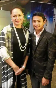  ??  ?? CHARO Santos-Concio and Ronwaldo Martin