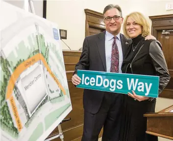  ?? BOB TYMCZYSZYN/STANDARD FILE PHOTO ?? Bill and Denise Burke are pictured during a 2014 announceme­nt that they were donating $1 million towards the city’s new arena.