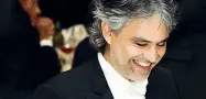  ??  ?? Il cantante Andrea Bocelli è tra gli accademici d’onore