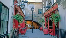  ?? PETER HERRING ?? Is it a case of double measures at this pub in London? Read on to discover more.