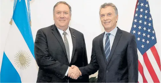  ?? PRESIDENCI­A ?? Visita. Mauricio Macri recibe ayer en la residencia presidenci­al de Olivos al secretario de Estado norteameri­cano, Mike Pompeo.