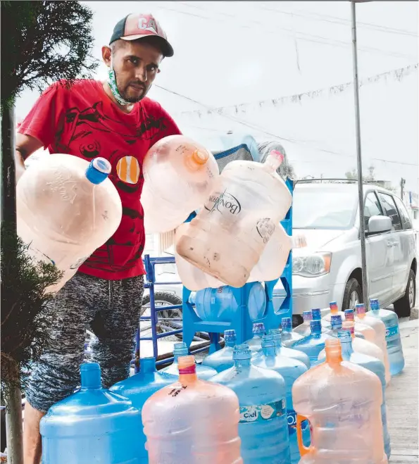  ??  ?? A las colonias y barrios de menor poder adquisitiv­o se les da mayor subsidio y las de mayor plusvalía obtienen menor descuento