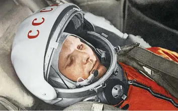  ??  ?? Rocket man Cosmonaut Yuri Gagarin, pictured on 12 April 1961, shortly before the launch of Vostok 1 – the first human sRace ʚiIht. 5teRhen Walkeros new DQQk FelXes DehinF the scenes Qf the 5QXiet sRace RrQIramme