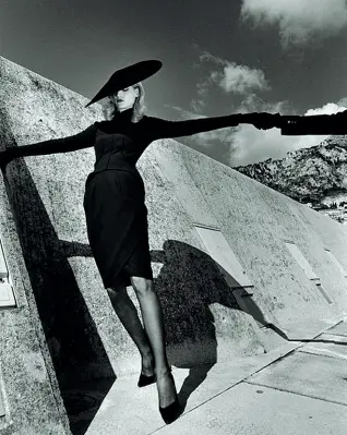  ??  ?? Foto di Helmut Newton