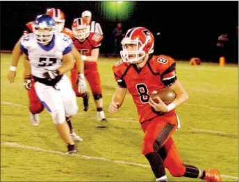  ?? MARK HUMPHREY ENTERPRISE-LEADER ?? Farmington junior Javan Jowers took a short screen pass 33 yards on the final play of the first getting tackled at the Greenbrier 18. The Cardinals lost Friday’s Homecoming contest, 41-14. half before