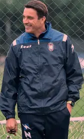  ??  ?? Alessandro Nesta, 42, a Perugia da maggio, e Massimo Oddo, 42, appena arrivato a Crotone