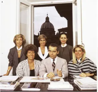  ??  ?? 3 3 With the five Fendi sisters in April 1983 (left to right): Carla and Alda; (back row) Franca, Anna and Paola