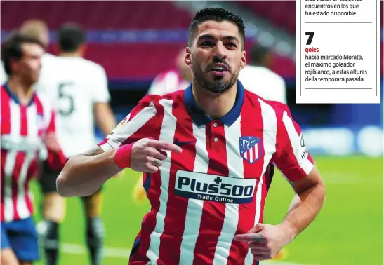  ?? REUTERS ?? Luis Suárez celebra el gol que marcó el domingo en la victoria ante el Valencia