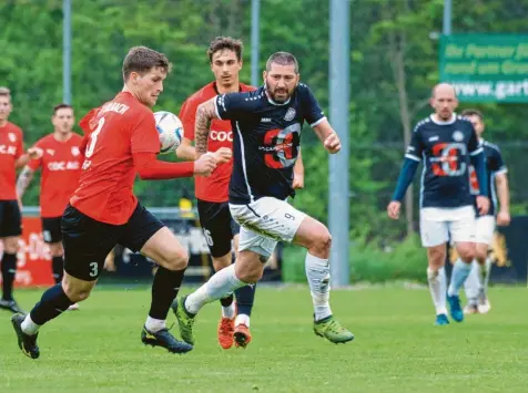  ?? Foto: Christian Rudnik (Archivbild) ?? Für den TSV Landsberg (Mitte Sascha Mölders) steht das letzte Spiel in der laufenden Bayernliga-Saison an. Mit einem Sieg gegen Ingolstadt II will man noch den dritten Platz erreichen.