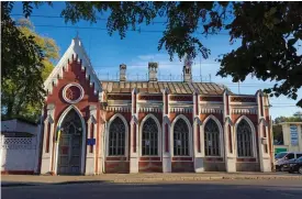  ?? FOTO: UKRAINIAN INSTITUTE ?? ■ Biblioteke­t i Chernihiv såsom byggnaden såg ut innan den ryska invasionen.