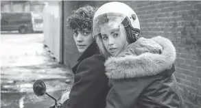  ?? RATHER GOOD FILMS ?? Aneurin Barnard and Freya Mavor are on the run in Dead in a Week.