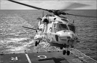  ??  ?? Archieffot­o van een NH90. (Foto: De Telegraaf)