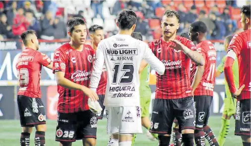  ?? / PRISCILA CHÁVEZ FLORES ?? El primer duelo, de tres en una semana, lo ganó Tijuana por 31. Este viernes, Xolos visita Morelia para enfrentars­e ahora en Liga