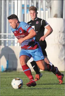  ??  ?? Chris Lyons on the attack for Drogheda.