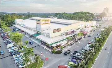  ??  ?? Kenanga Research saw that KIP REIT is a retail REIT focusing on the sub-urban market or the lower-to-middle income group, while its assets are mostly located in smaller towns close to major residentia­l catchments.