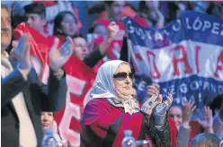  ?? ?? La presidenta de la asociación argentina Madres de Plaza de Mayo, Hebe de Bonafini, en una foto del pasado 12 de agosto.