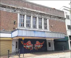  ??  ?? Ashford Borough Council wants to knock down the ex-Mecca Bingo building, but retain the frontage