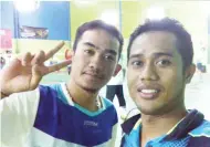  ??  ?? PEMAIN Indonesia, Rifky (kiri) dan Rizky bertanding di pertanding­an badminton di Kudat pada 24-26 Februari.