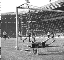  ??  ?? Above right Luton’s Andy Dibble denies Winterburn a Wembley goal in 1988