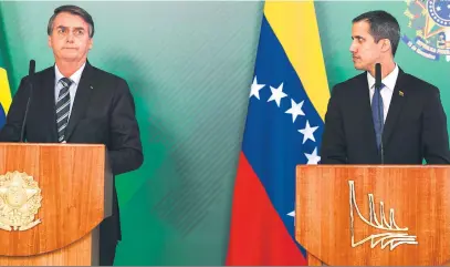  ?? Sergio Lima/AFP ?? “Temos falado de justiça de transição”, disse Guaidó após um pronunciam­ento ao lado do presidente Jair Bolsonaro, em Brasília