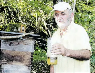  ??  ?? André Serin, agriculteu­r bio de la première heure et président du GAB Quercy.