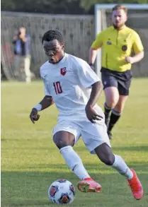  ?? STAFF PHOTO BY C.B. SCHMELTER ?? Baylor’s David Danquah plays the ball against McCallie on Friday.