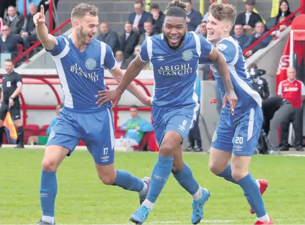  ?? Chelsie Wilson ?? Tyrone Marsh celebrates after firing Macclesfie­ld into a two-goal lead at Ebbsfleet. The game ended 2-2