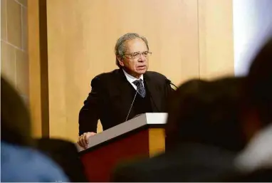  ?? Jeremey Tripp/Divulgação PIIE ?? O ministro da Economia, Paulo Guedes, durante discurso em Washington nesta terça