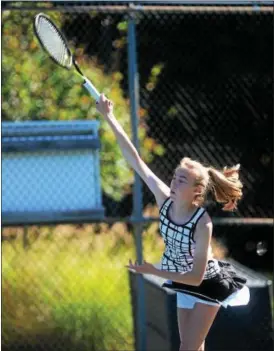  ?? TANIA BARRICKLO- DAILY FREEMAN ?? Marlboro High School junior Grace Messenger in action during the MHAL tennis single finals at Bard College.