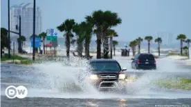  ??  ?? The storm has caused massive flooding in parts of Louisiana