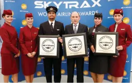  ??  ?? Al Baker accepting the prestigiou­s Skytrax World Airline Awards in July.