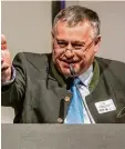  ?? Foto: Ralf Lienert ?? Walter Heidl, Präsident des Bayerische­n Bauernverb­andes, will gegen Kürzungen kämpfen.