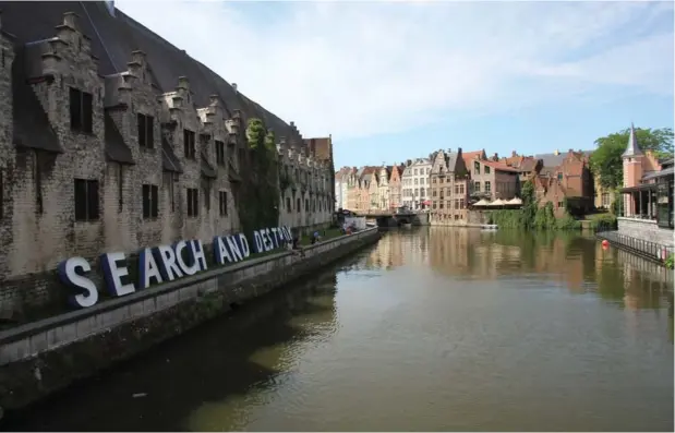  ??  ?? TRACK, itinerario de arte contemporá­neo en Gante, convierte por unos meses la ciudad en un verdadero museo al aire libre con obras de más de 40 artistas.
