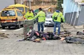  ??  ?? FATALIDAD. La explosión, hasta ayer, registró un saldo de cinco fallecidos.