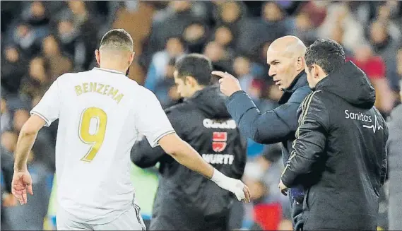  ?? FOTO: SIRVENT ?? Benzema es el único delantero que tiene Zidane para este inicio de campeonato. El jugador es fijo para el entrenador que lo considera clave en su esquema