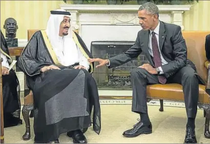  ?? EVAN VUCCI / AP ?? El rei saudita Salman bin Abdulaziz, ahir al despatx oval de la Casa Blanca amb el president Obama