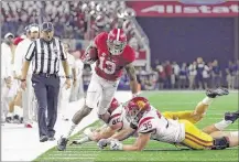  ?? TONY GUTIERREZ/ASSOCIATED PRESS ?? After a 52-6 victory over Southern California on Saturday night, Alabama (with wide receiver ArDarius Stewart) remained top-ranked in the USA TODAY/Amway Coaches Poll and The Associated Press poll.