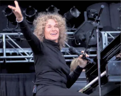  ?? PHOTO: GETTY IMAGES ?? Carole King making a rare appearance on stage. Despite severe stage fright, she will perform in the UK this summer