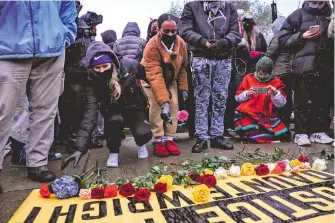  ?? REUTERS ?? También hubo protestas pacíficas encabezada­s por familiares de las víctimas