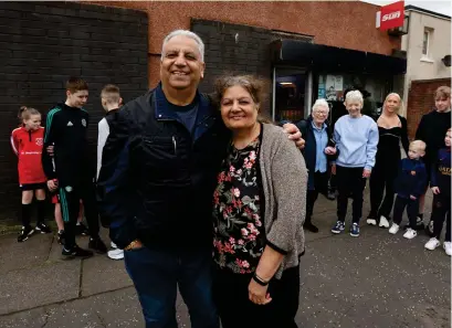  ?? ?? Billy Singh was joined by his wife and the local community who came out to give him a grand send- off