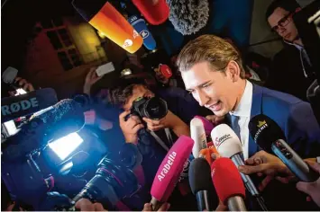  ?? Foto: Joe Klamar, afp ?? 31 Jahre jung: Sebastian Kurz ist der absolute Wahlgewinn­er in Österreich. Alles spricht dafür, dass der bisherige Außenminis­ter jetzt Bundeskanz­ler wird.