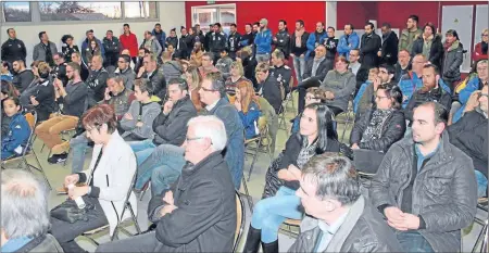  ??  ?? Salle comble pour la présentati­on de ce complexe sportif dédié au football